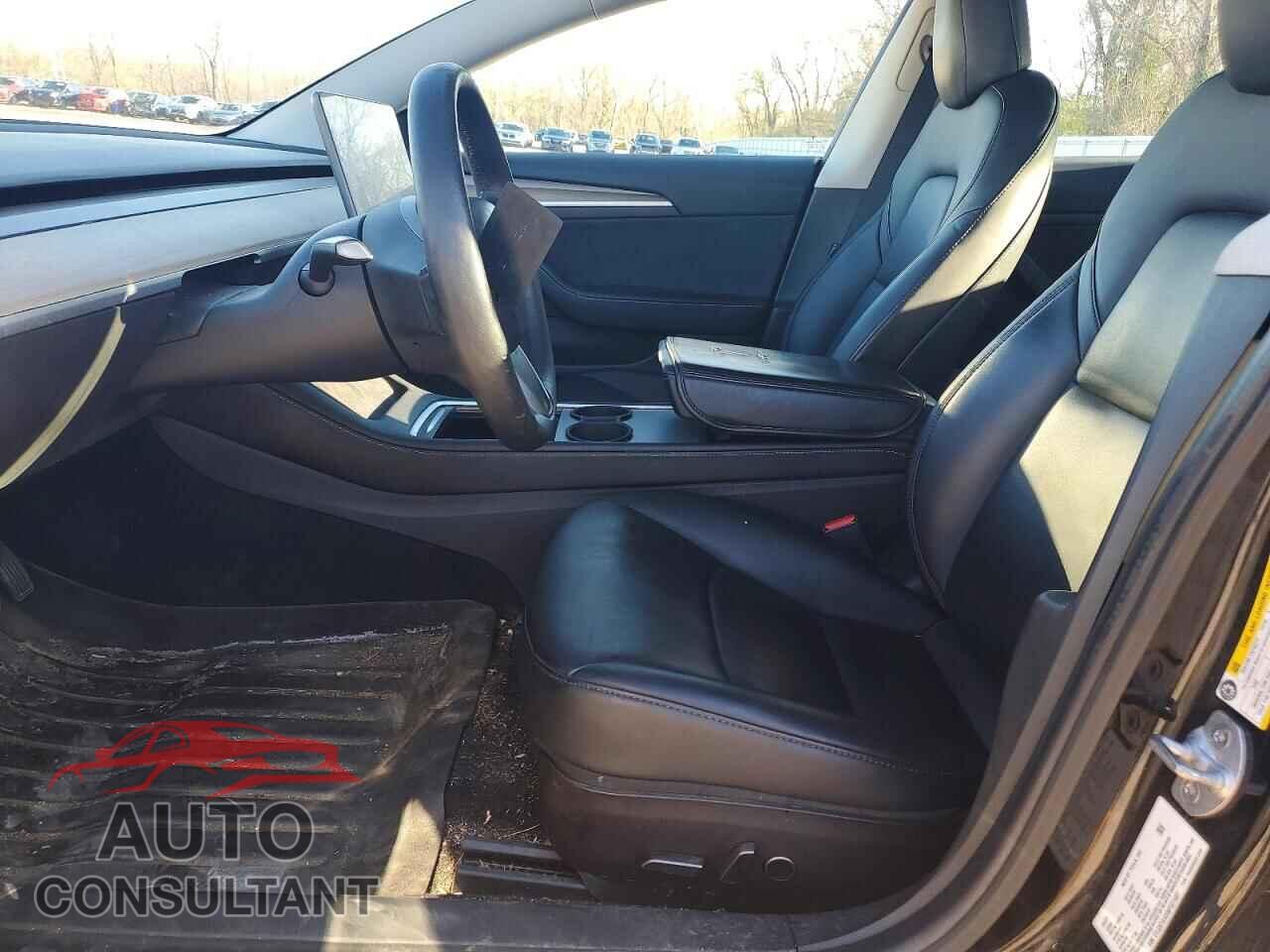 TESLA MODEL 3 2021 - 5YJ3E1EAXMF031687