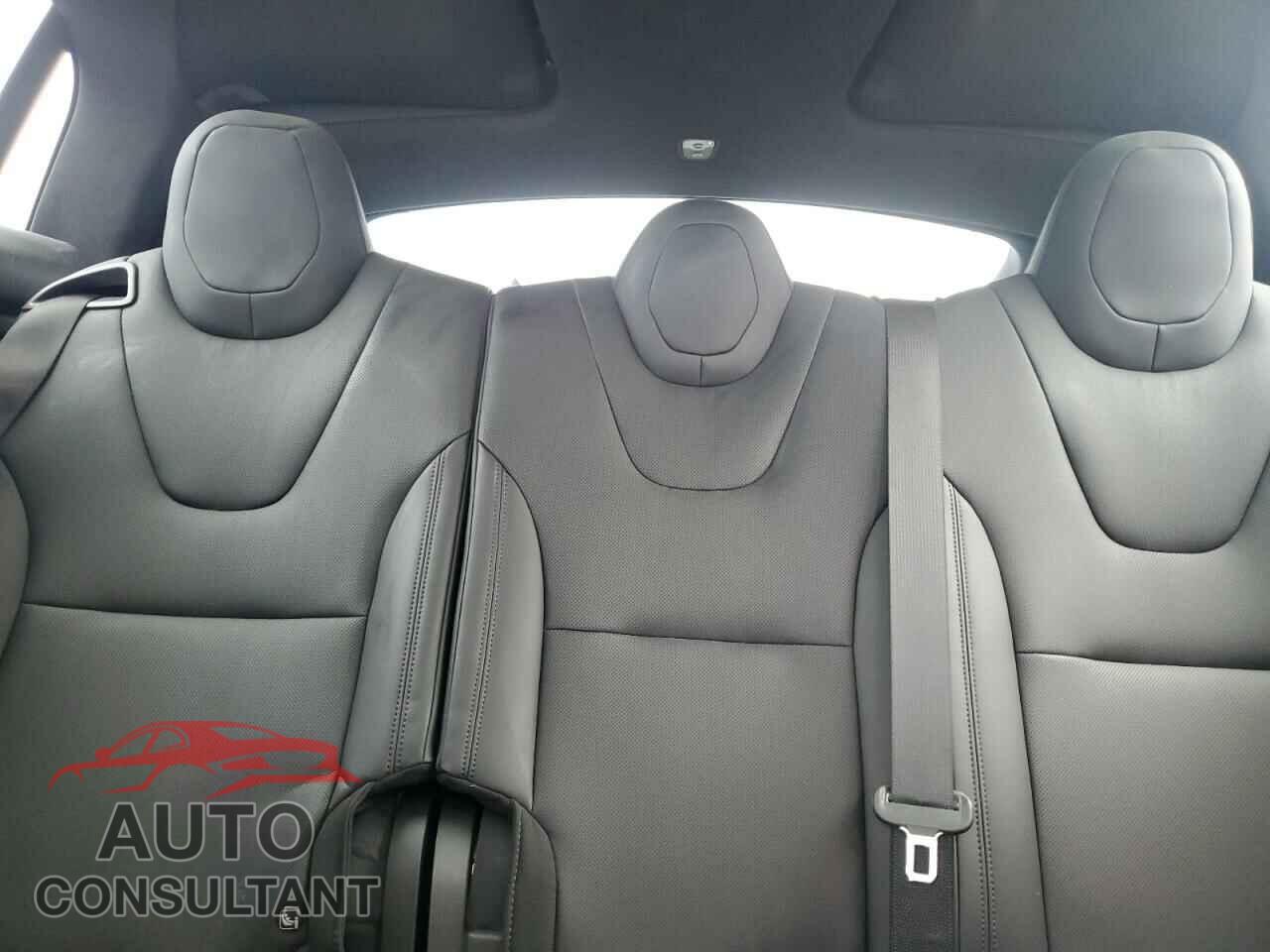 TESLA MODEL X 2024 - 7SAXCDE54RF441715