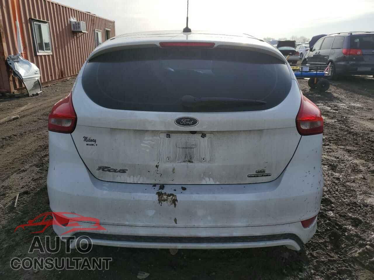 FORD FOCUS 2016 - 1FADP3K28GL224192
