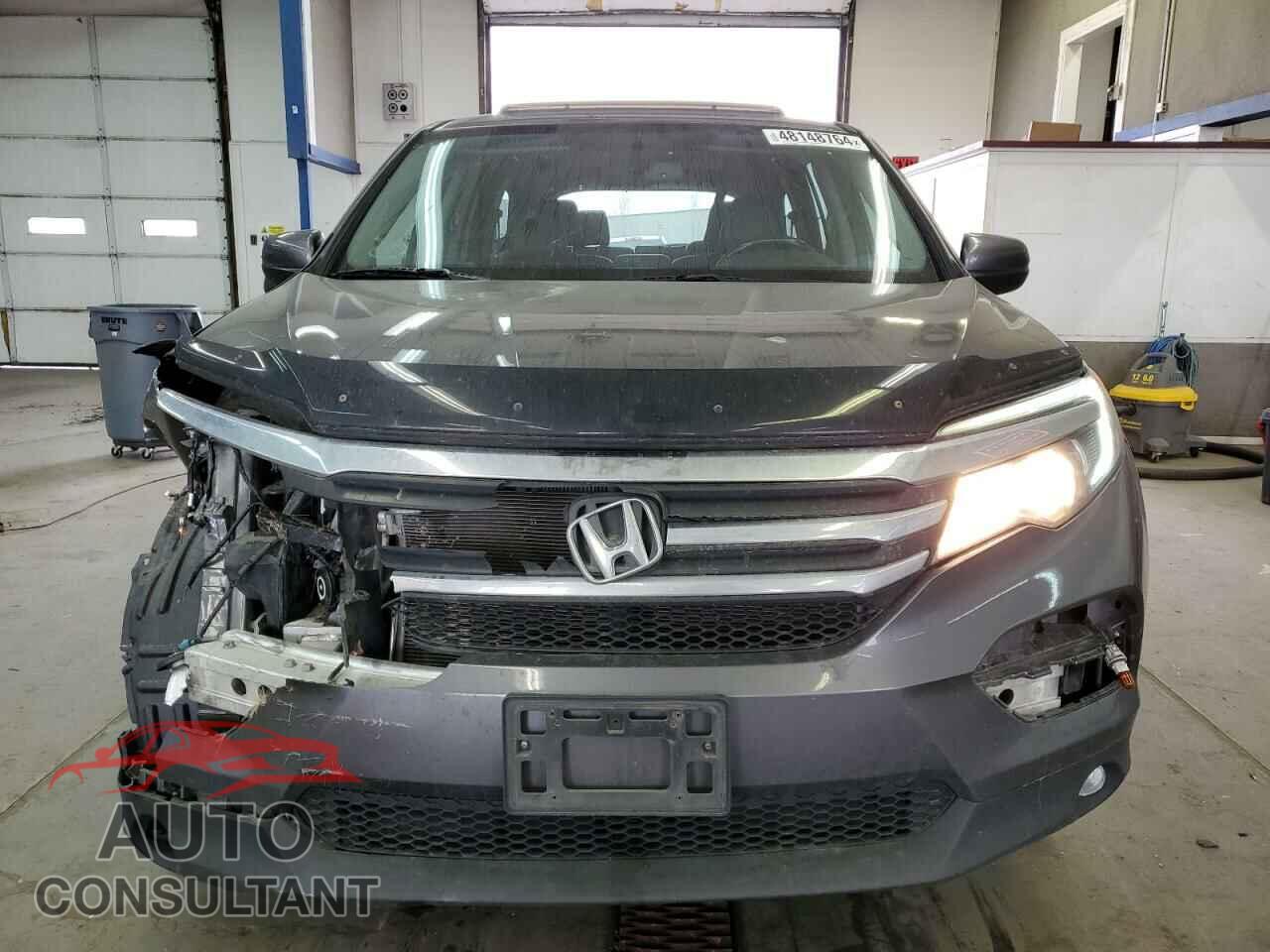 HONDA PILOT 2017 - 5FNYF6H59HB038019