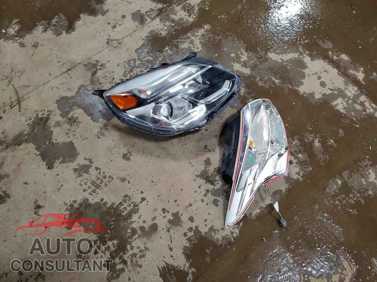 FORD FOCUS 2013 - 1FADP3F21DL290959