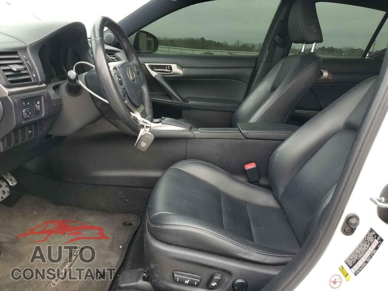 LEXUS CT 200 2014 - JTHKD5BH5E2180647
