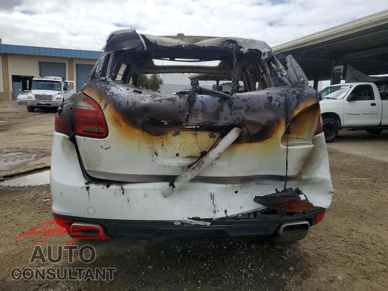 PORSCHE CAYENNE 2013 - WP1AF2A20DLA36045