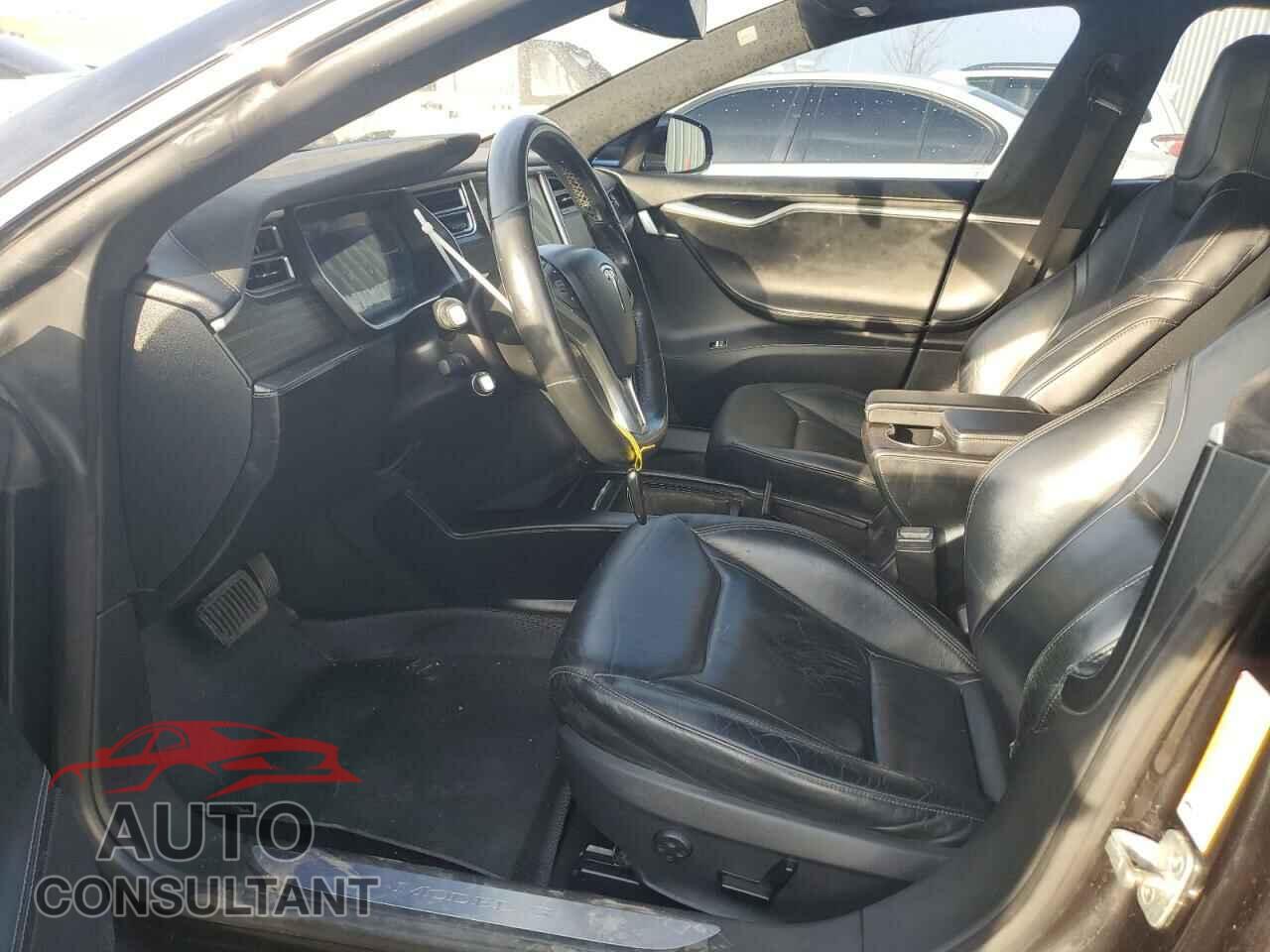 TESLA MODEL S 2015 - 5YJSA1E26FF107814