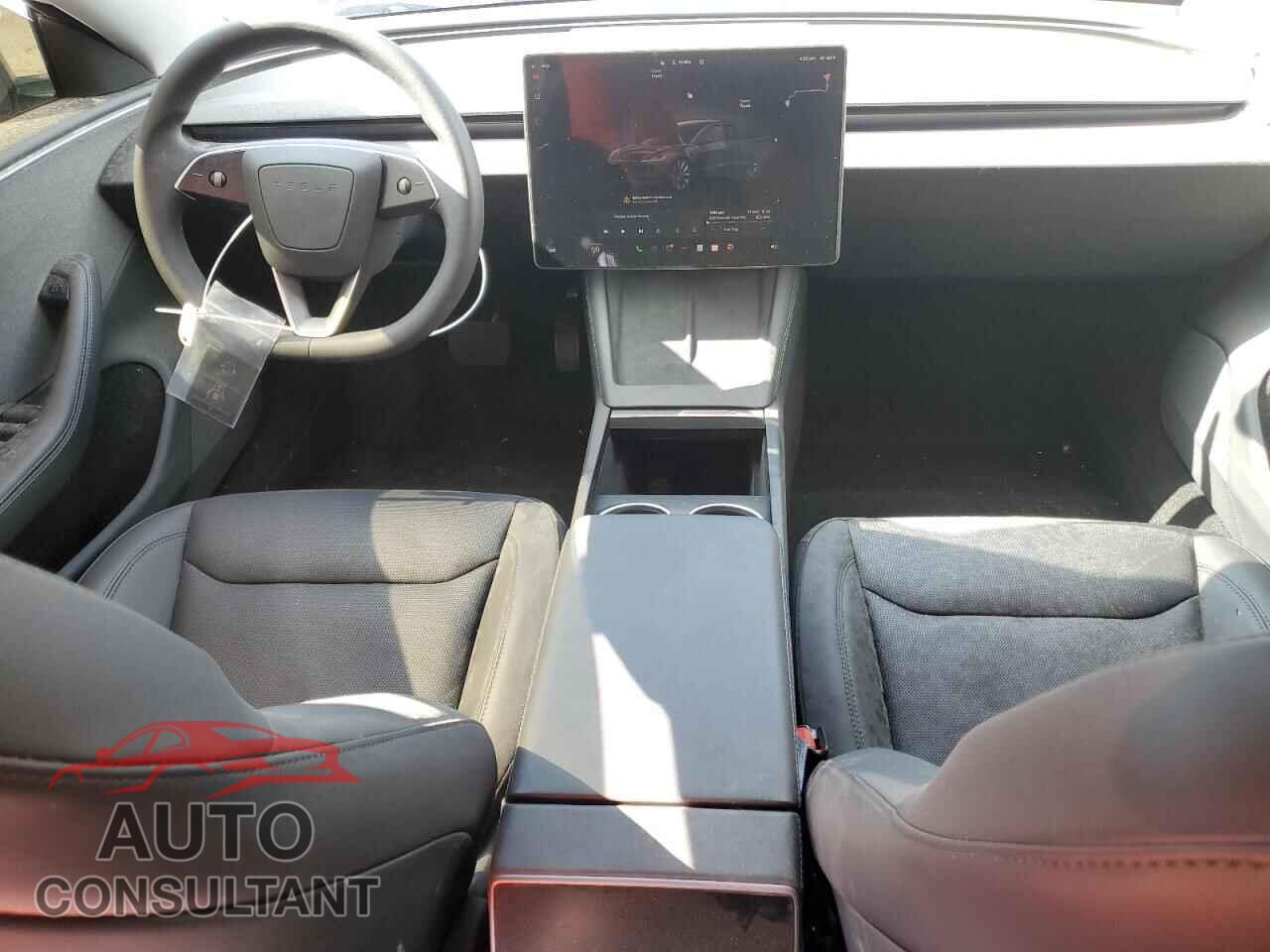 TESLA MODEL 3 2024 - 5YJ3E1EA8RF768975