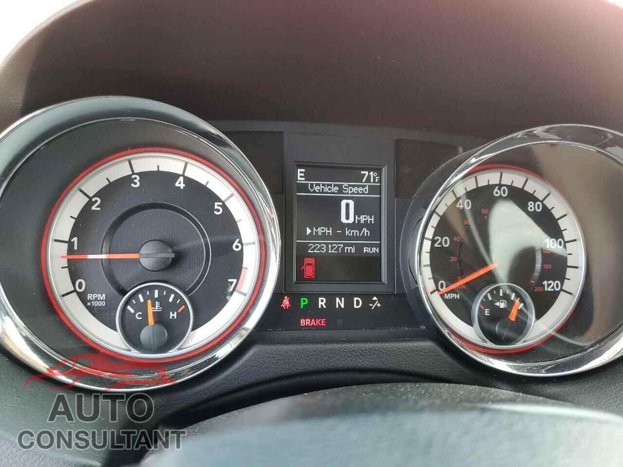 DODGE CARAVAN 2013 - 2C4RDGCG8DR718176
