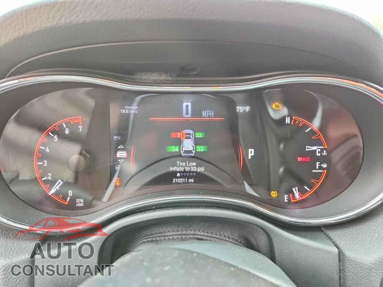 DODGE DURANGO 2015 - 1C4RDJAG1FC101715