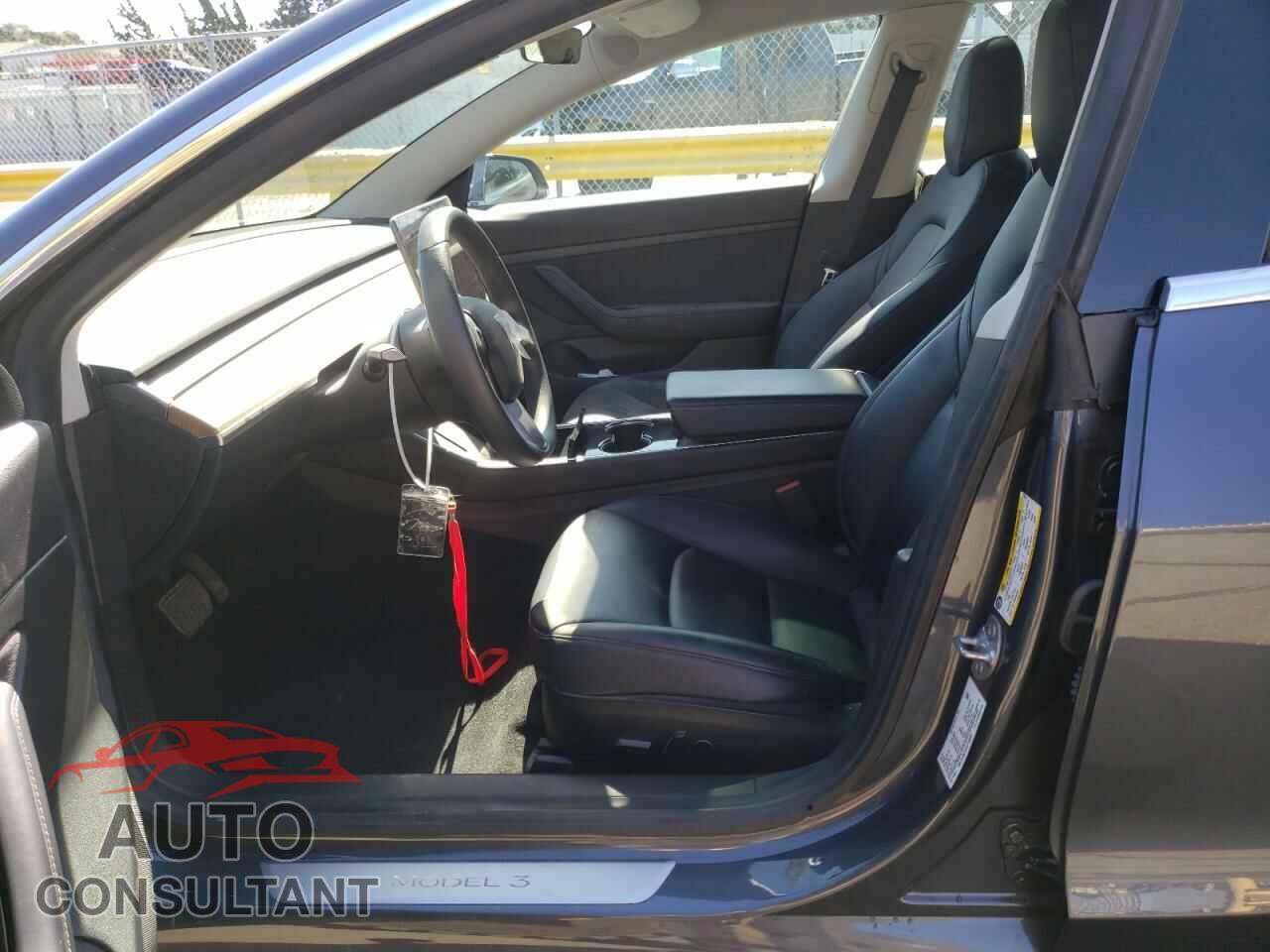 TESLA MODEL 3 2020 - 5YJ3E1EA2LF739351