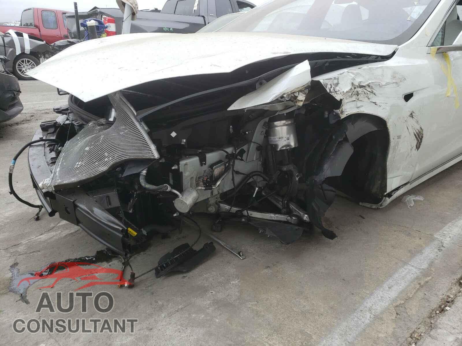 TESLA MODEL S 2020 - 5YJSA1E23LF402283