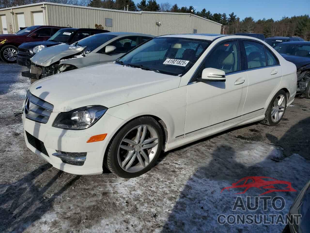 MERCEDES-BENZ C-CLASS 2012 - WDDGF8BBXCA709906