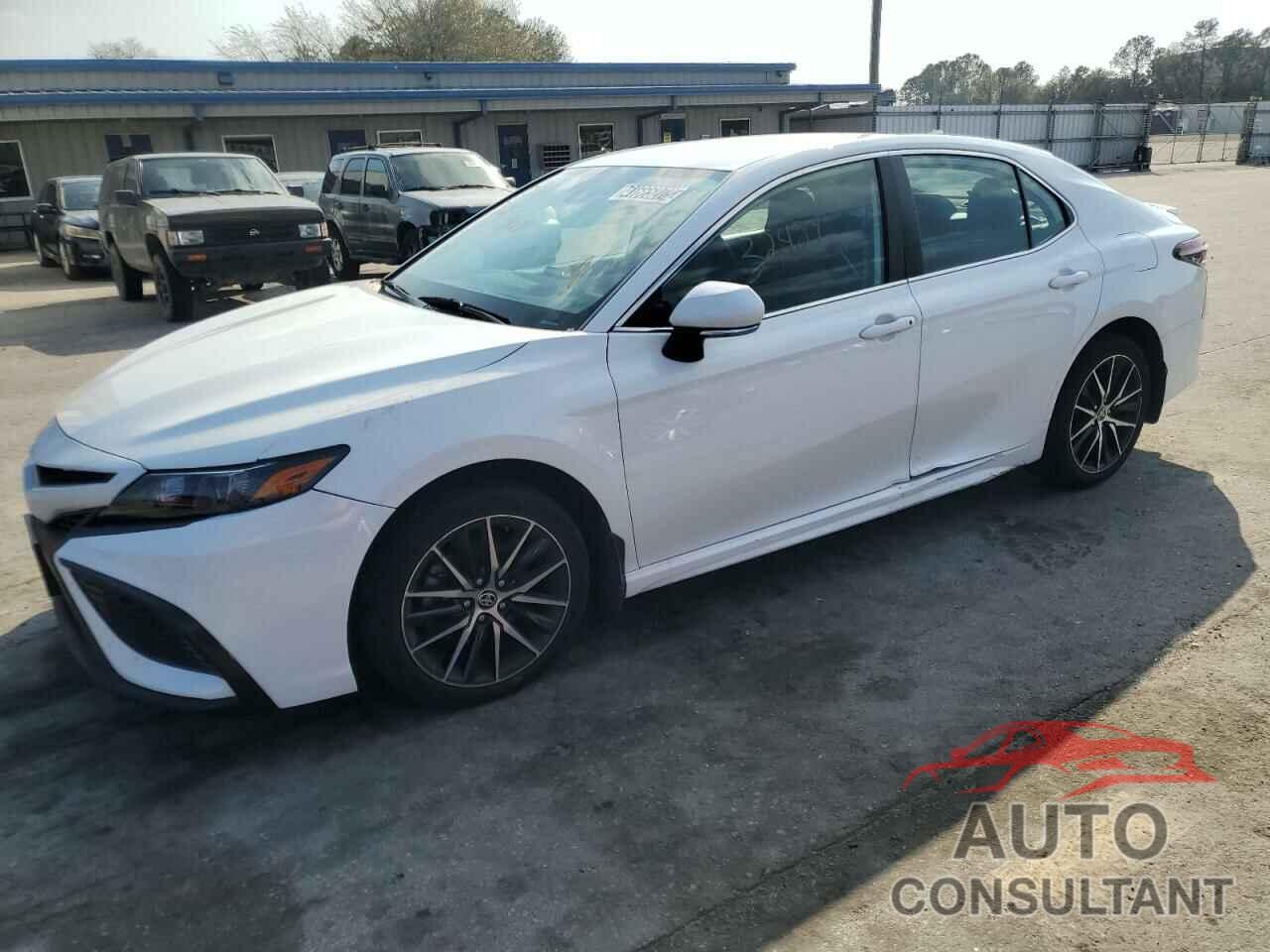 TOYOTA CAMRY 2021 - 4T1T11AKXMU430970