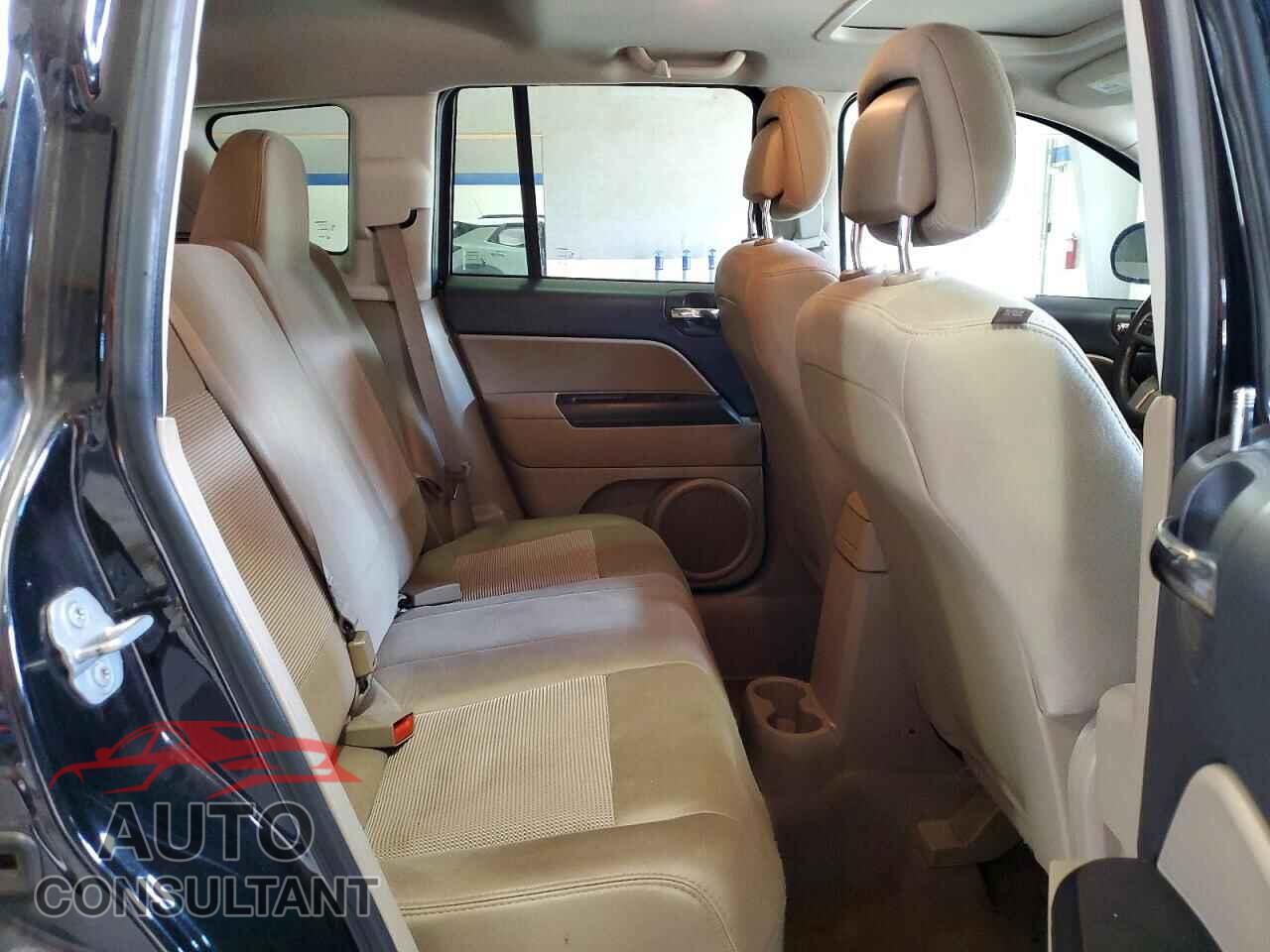 JEEP COMPASS 2011 - 1J4NF1FB9BD135616