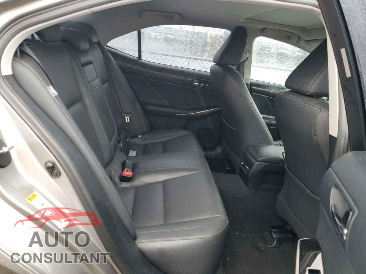 LEXUS IS 2016 - JTHBA1D27G5016487