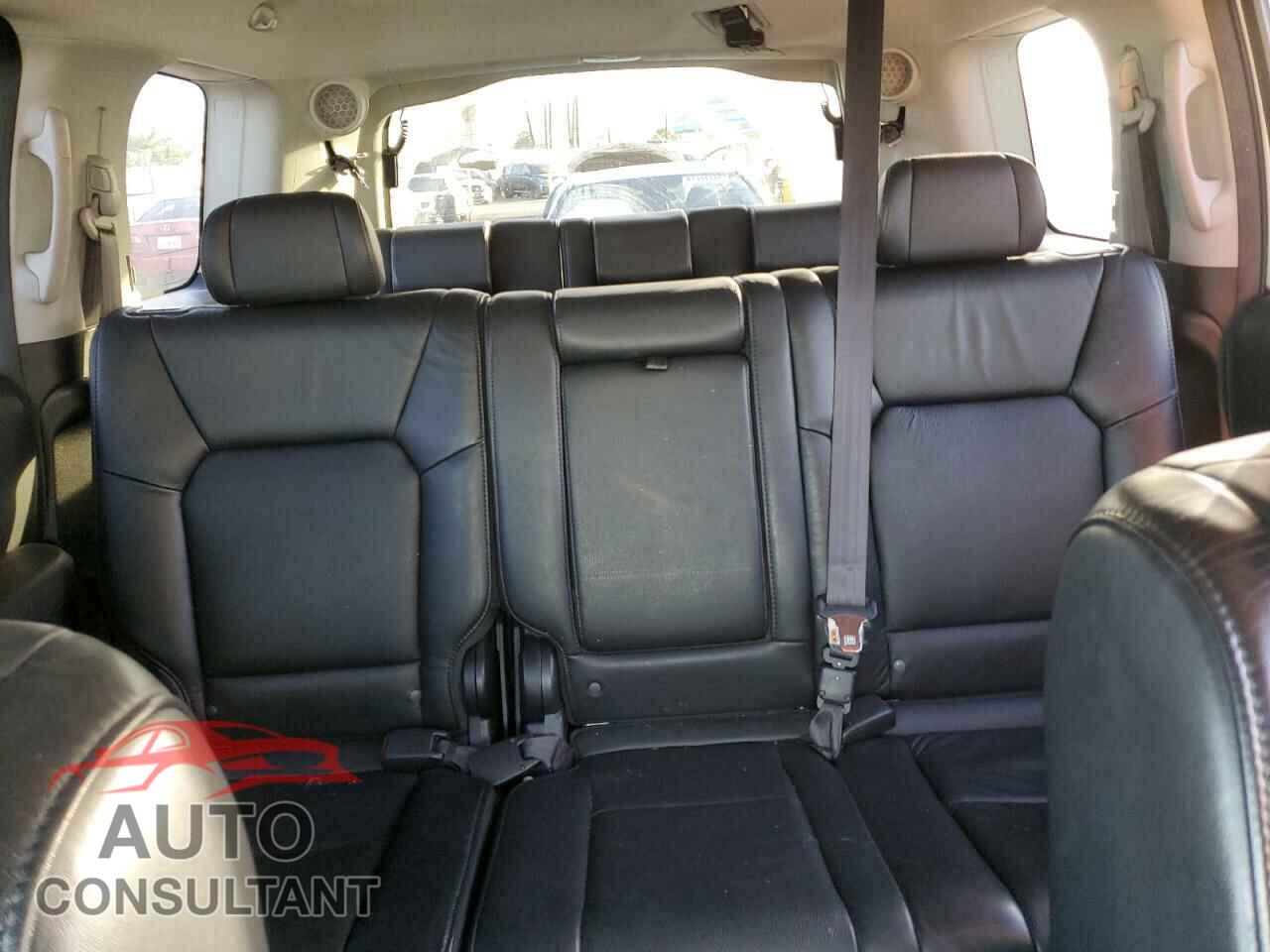 HONDA PILOT 2011 - 5FNYF3H9XBB039592