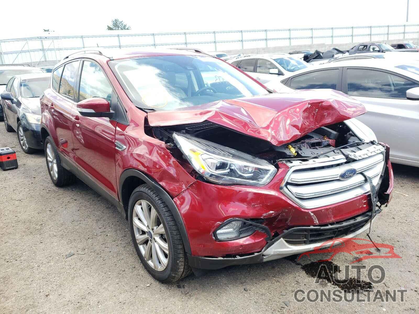 FORD ESCAPE 2018 - 1FMCU9J95JUB10728