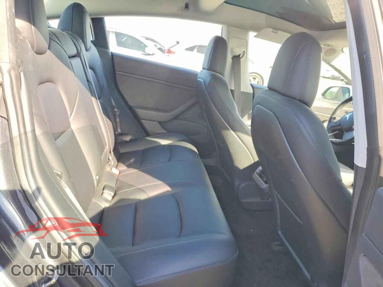 TESLA MODEL 3 2018 - 5YJ3E1EA3JF053140