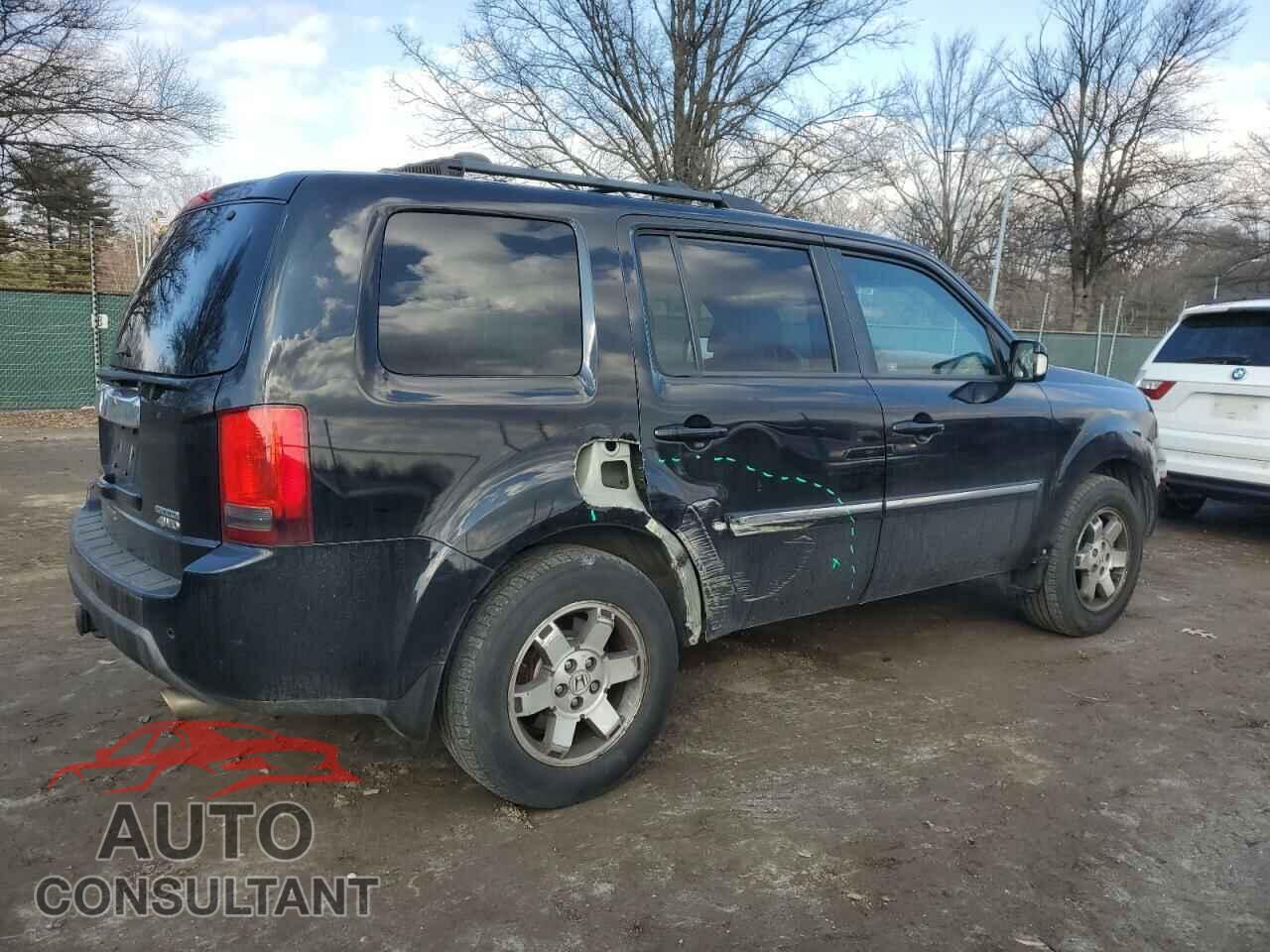HONDA PILOT 2011 - 5FNYF4H90BB001925
