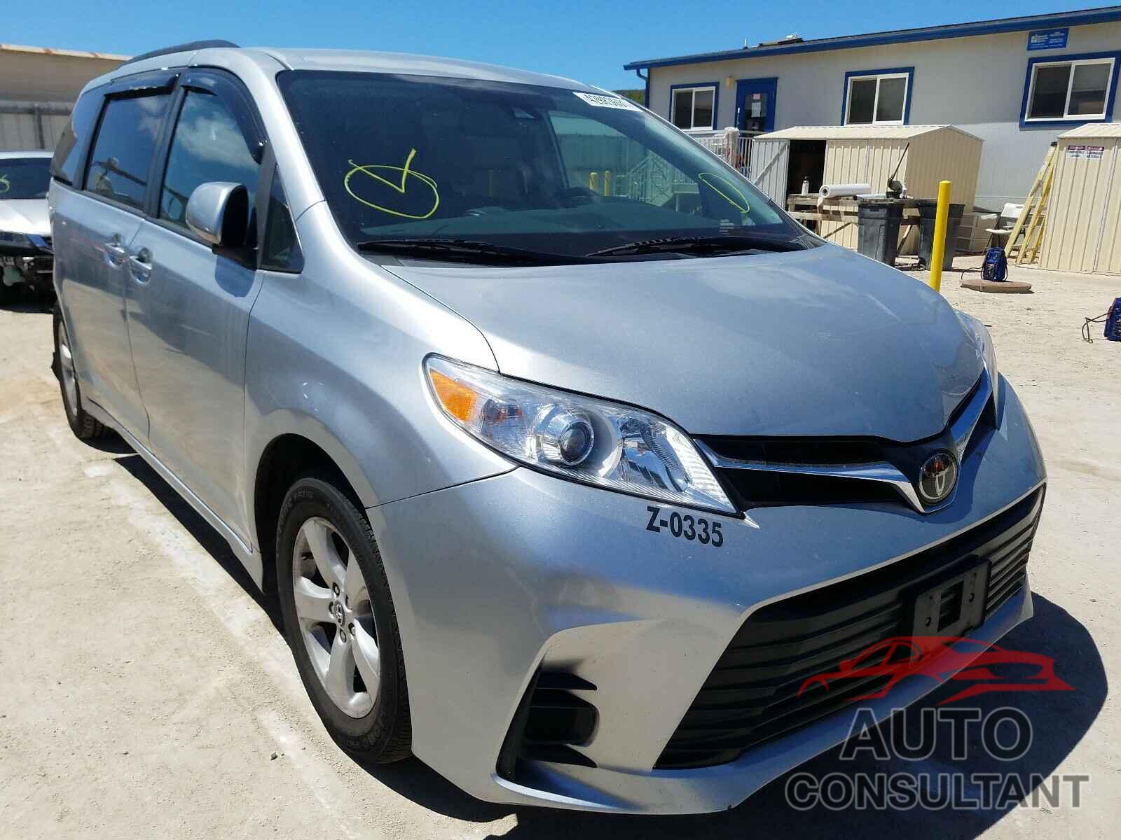 TOYOTA SIENNA 2019 - 5TDKZ3DC2KS985423