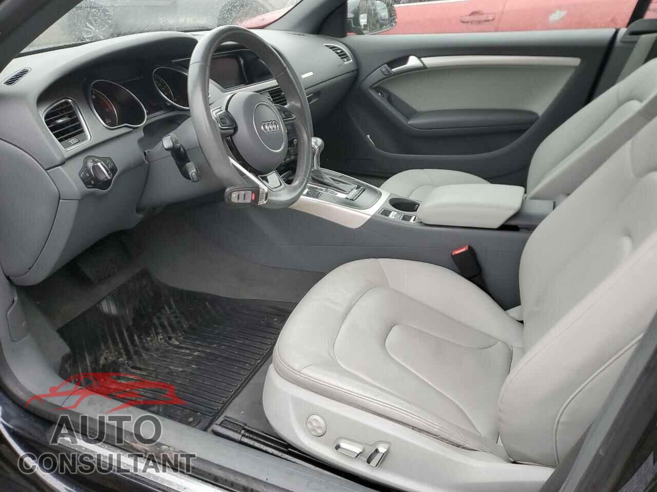AUDI A5 2014 - WAUCFAFH8EN005646