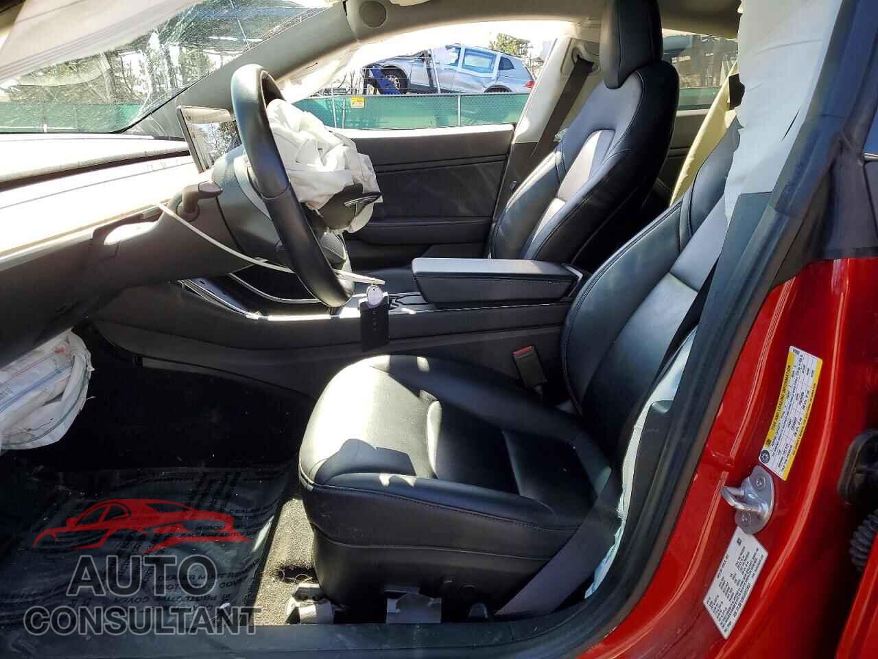 TESLA MODEL 3 2018 - 5YJ3E1EB2JF072853
