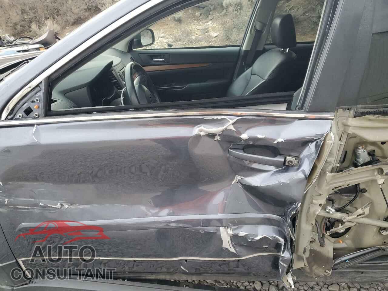 SUBARU OUTBACK 2014 - 4S4BRBLCXE3254543