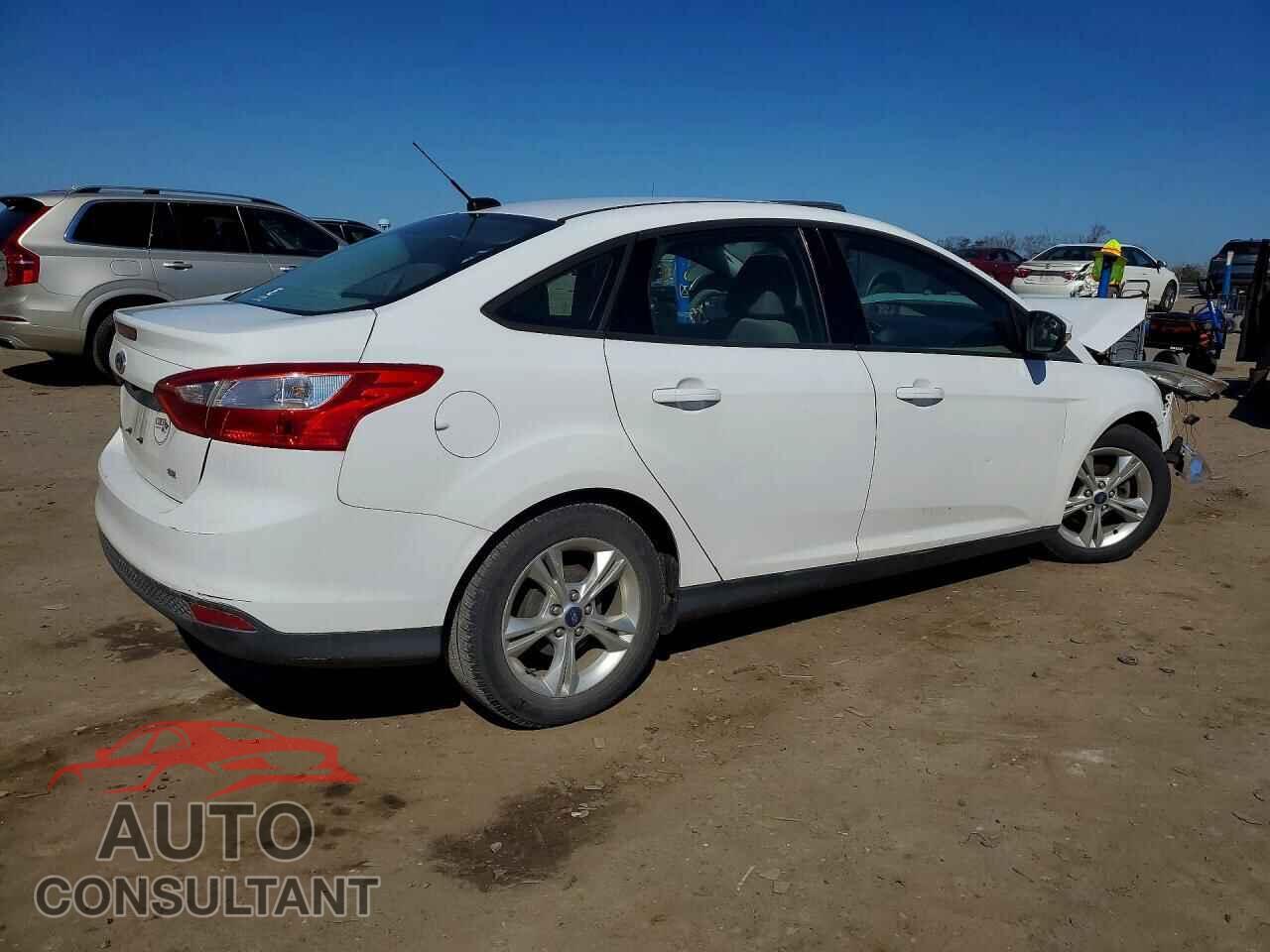 FORD FOCUS 2014 - 1FADP3F22EL255395
