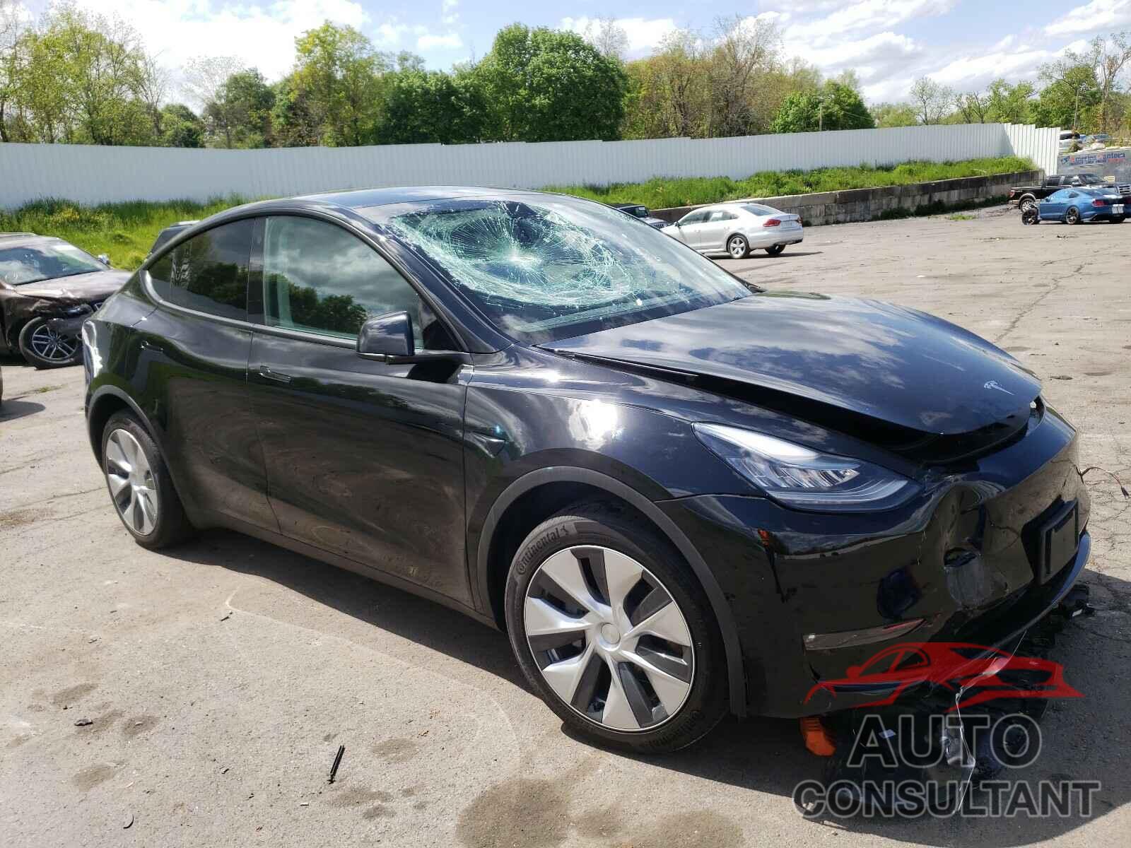 TESLA MODEL Y 2021 - 5YJYGDED9MF103782