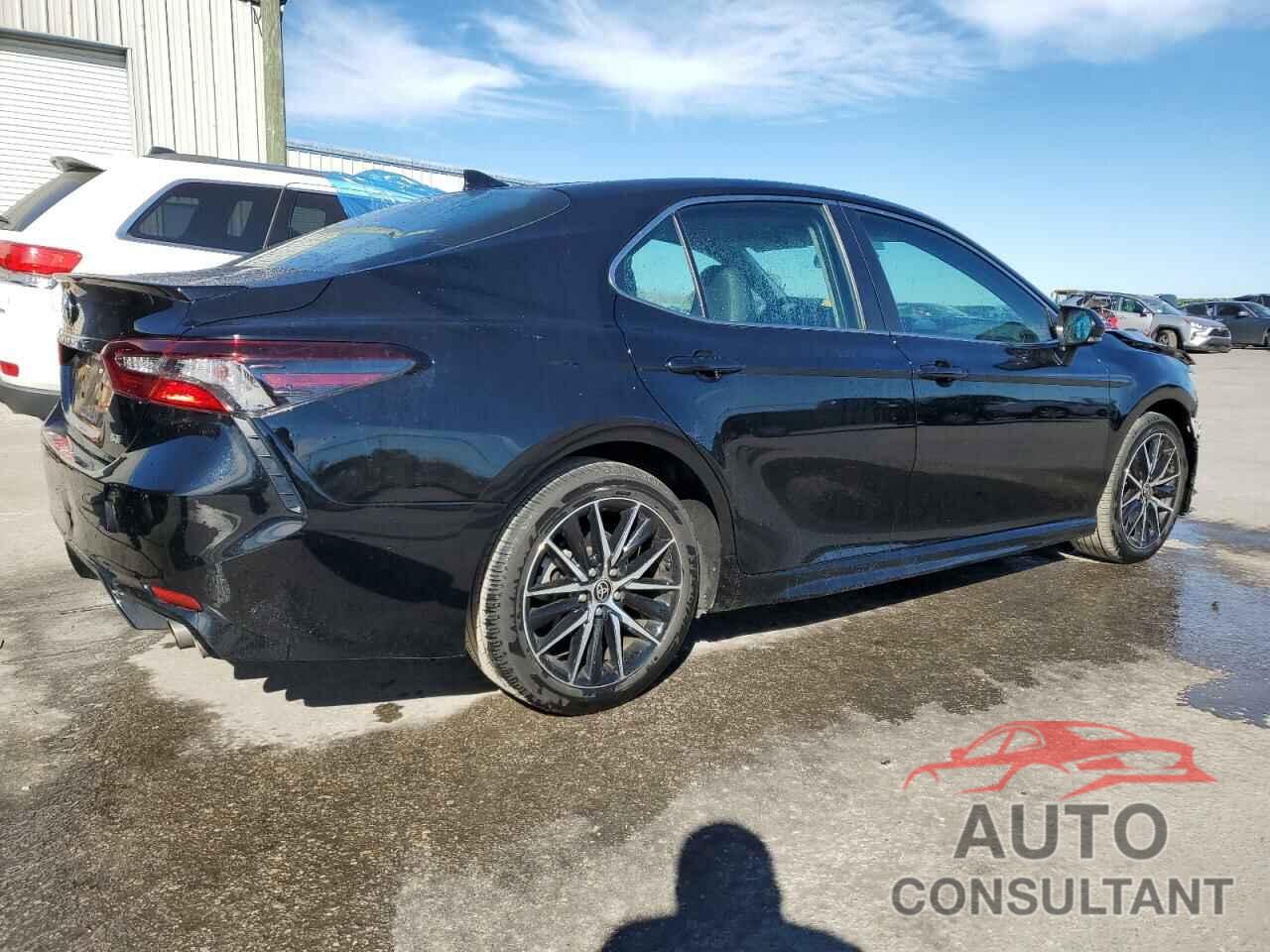 TOYOTA CAMRY 2023 - 4T1G11AK9PU750349