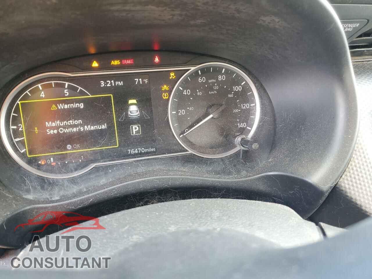 NISSAN KICKS 2019 - 3N1CP5CU3KL504748
