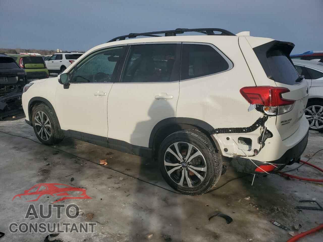 SUBARU FORESTER 2023 - JF2SKAPC3PH400429