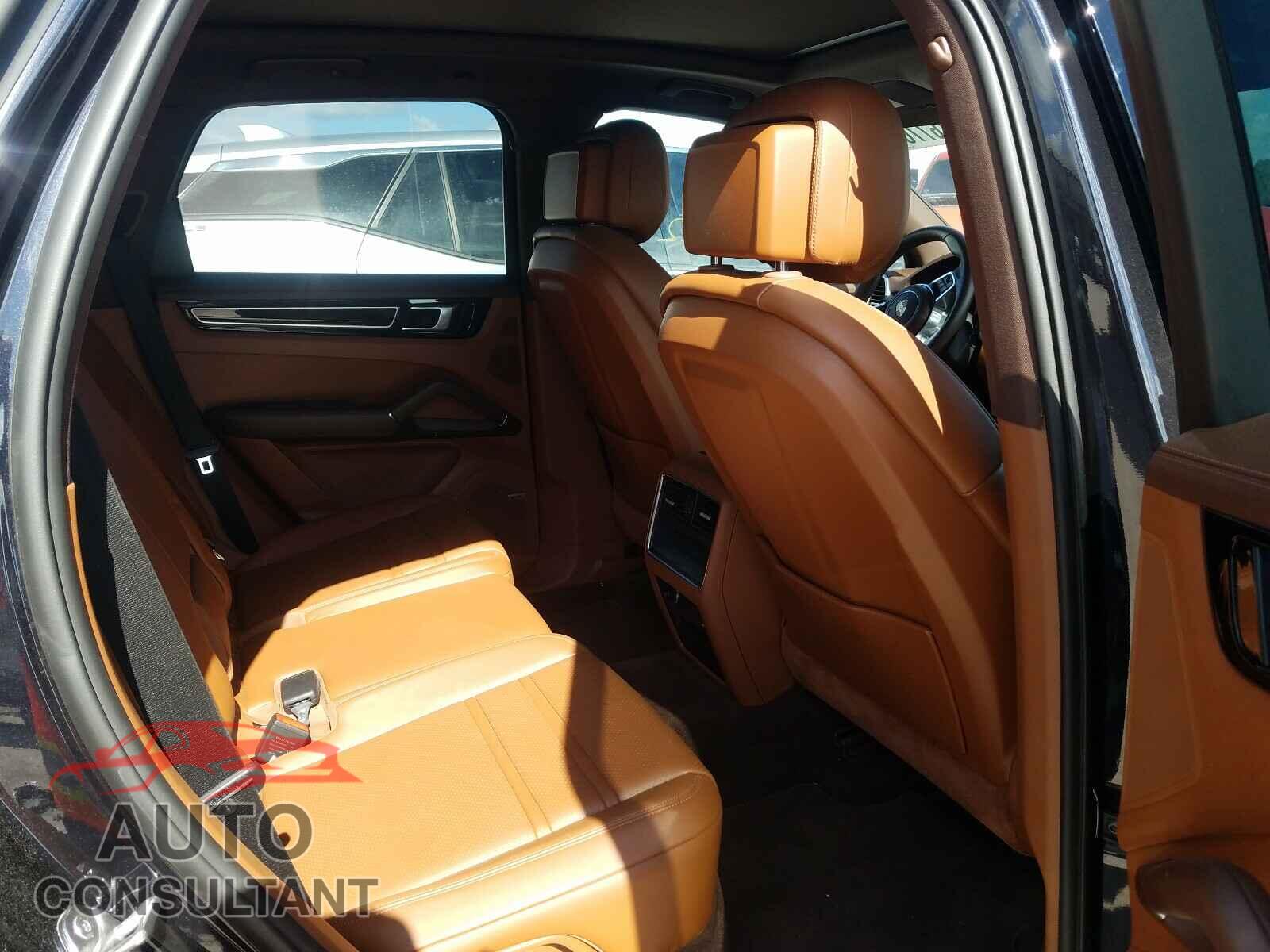 PORSCHE CAYENNE 2019 - WP1AA2AY9KDA10330
