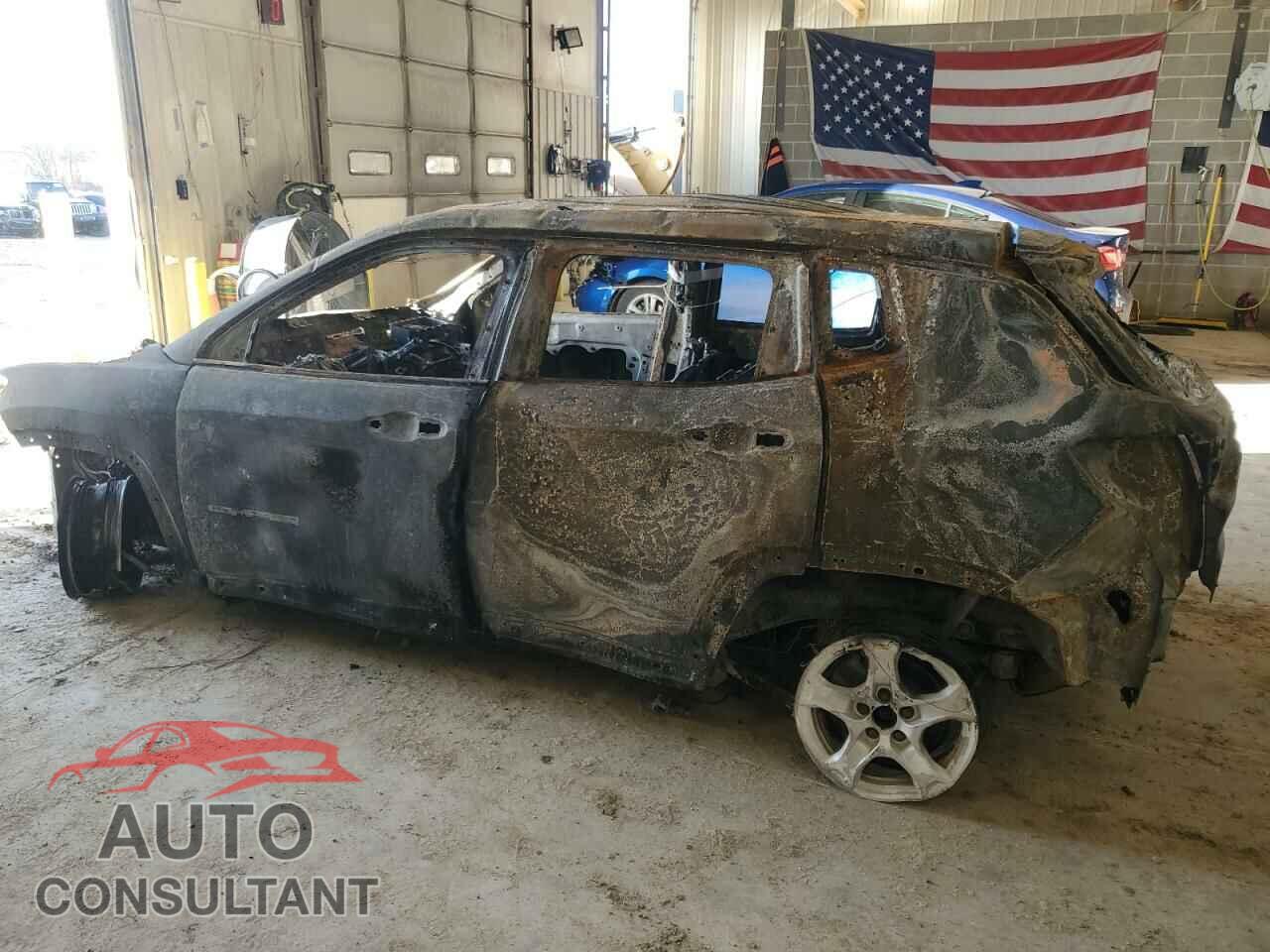 JEEP COMPASS 2022 - 3C4NJDAB5NT221131