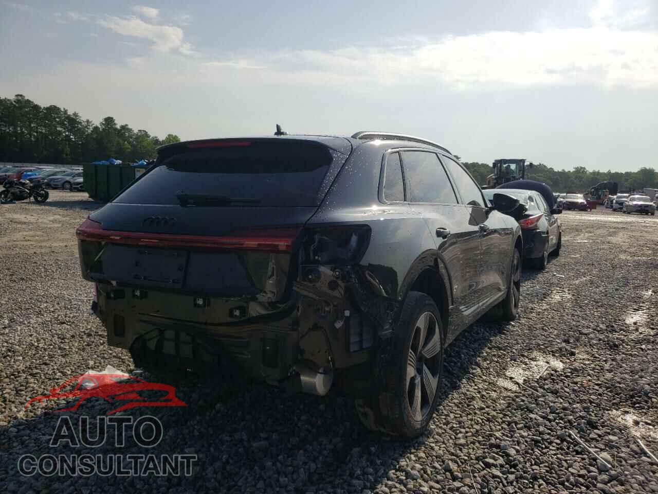 AUDI E-TRON 2022 - WA1LAAGE5NB008943