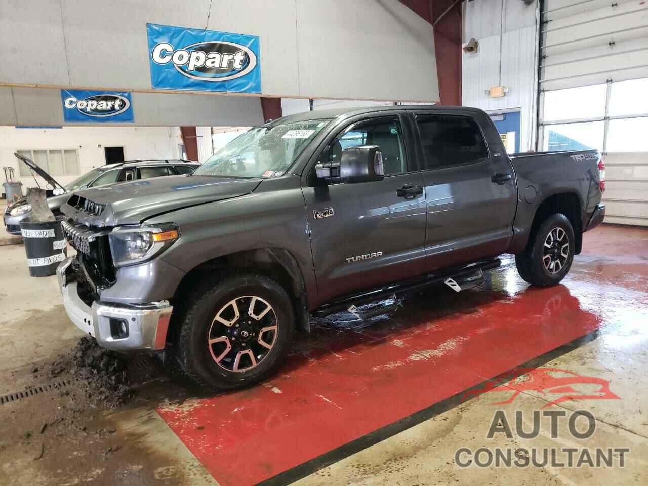 TOYOTA TUNDRA 2019 - 5TFDY5F12KX824244