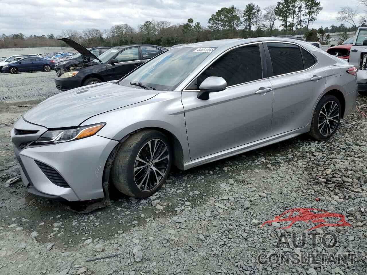 TOYOTA CAMRY 2018 - 4T1B11HK3JU098299