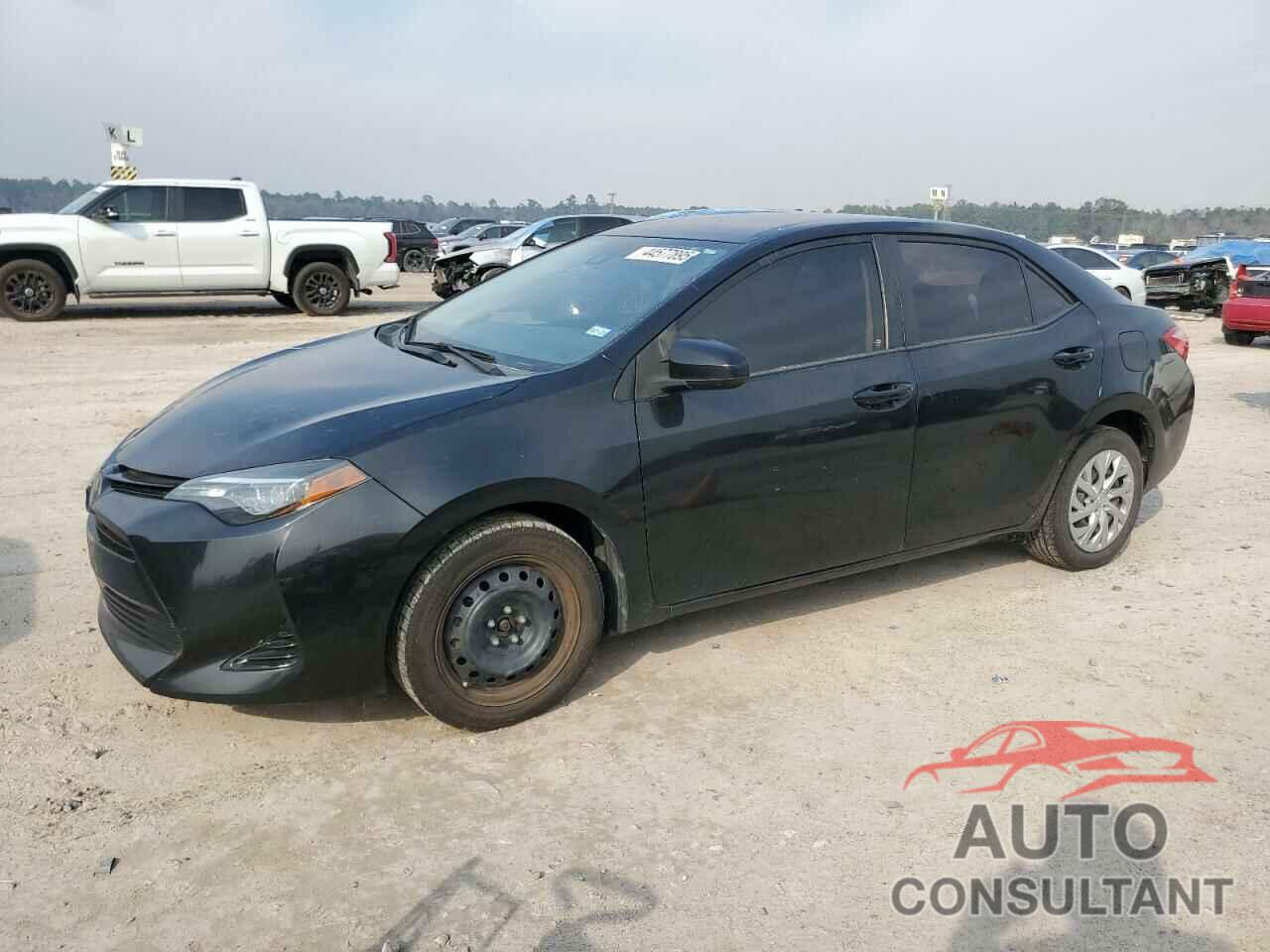 TOYOTA COROLLA 2018 - 5YFBURHE0JP746845