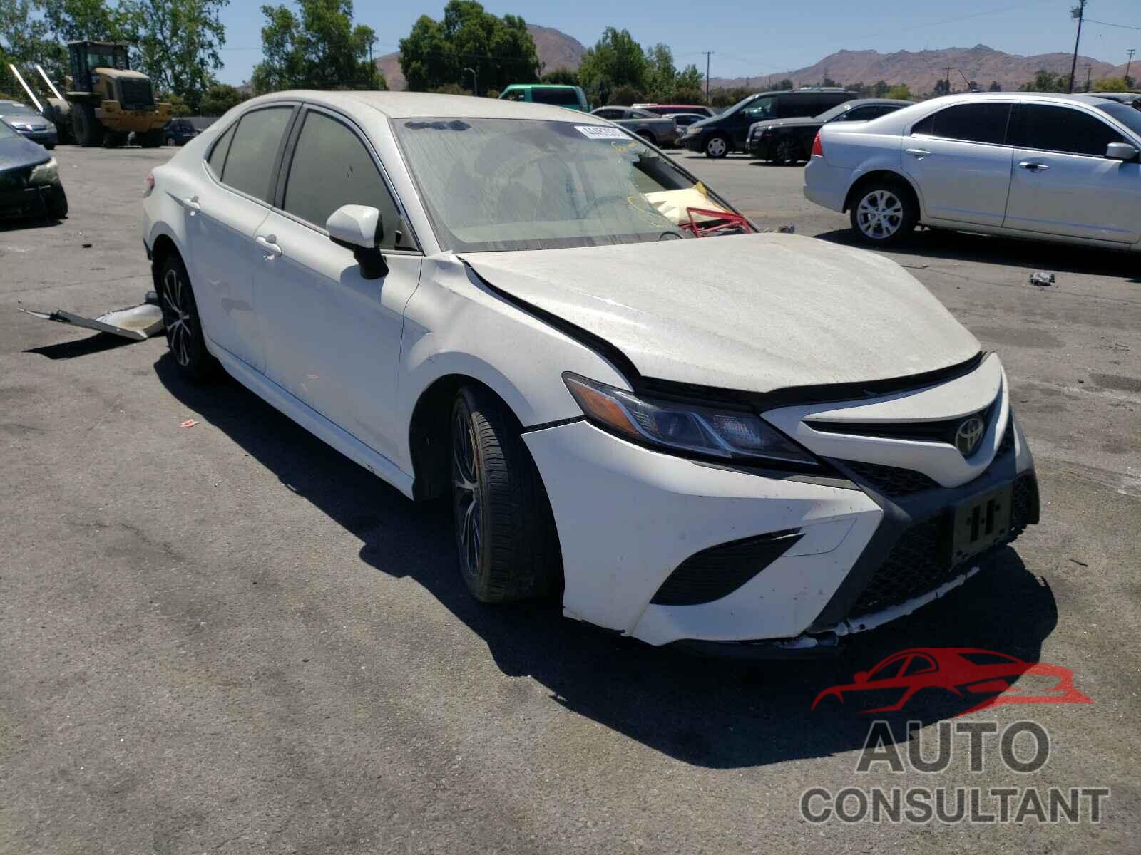 TOYOTA CAMRY 2018 - JTNB11HK2J3001759