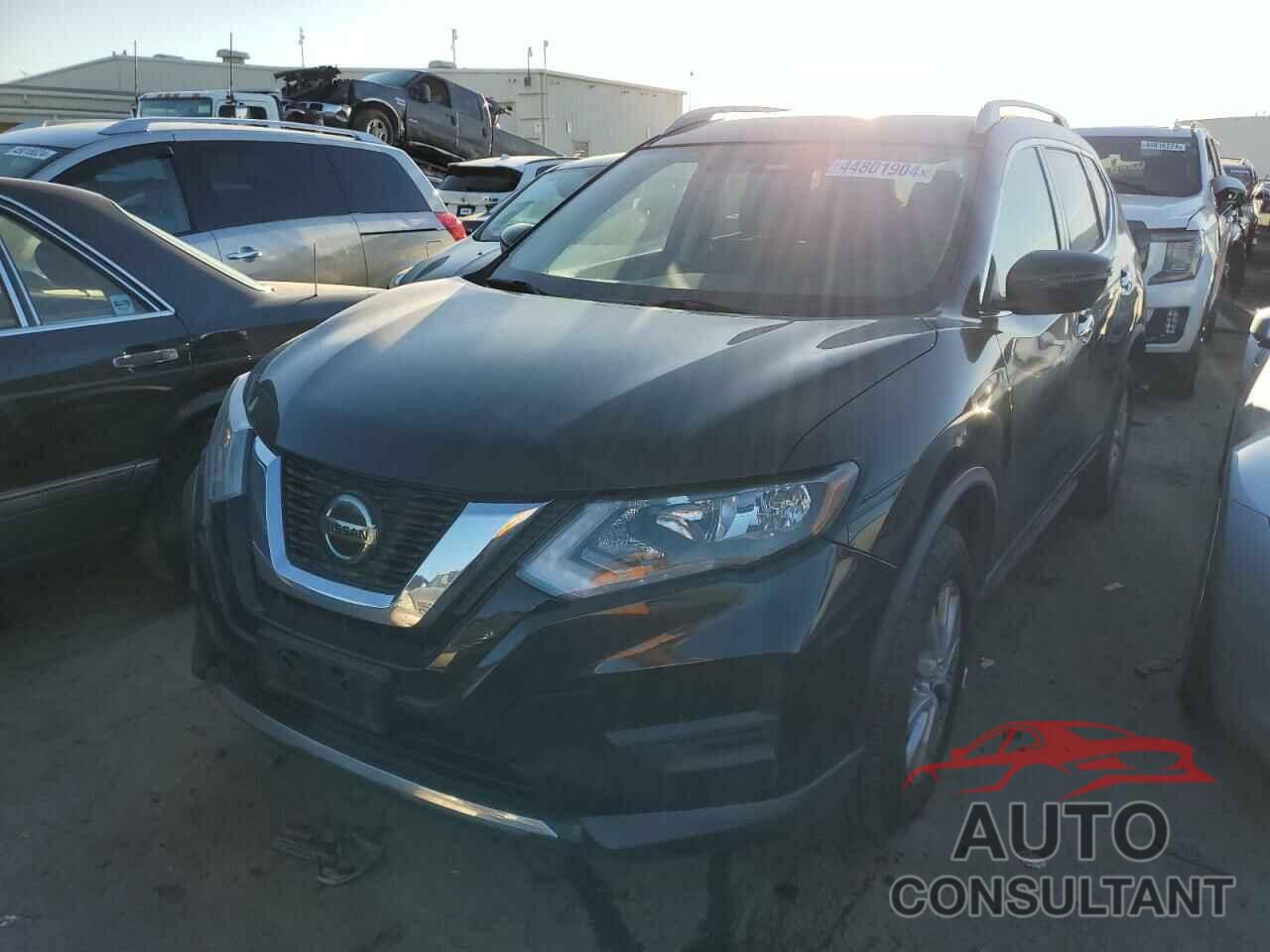 NISSAN ROGUE 2018 - 5N1AT2MV2JC787140