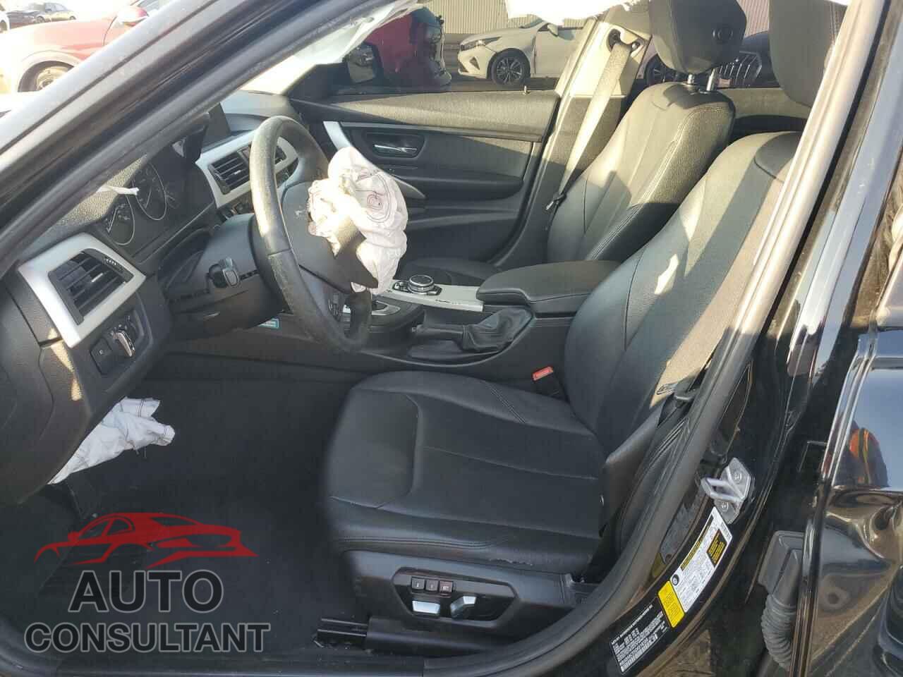 BMW 3 SERIES 2016 - WBA8A9C55GK618356