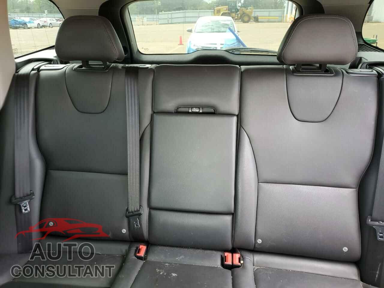 VOLVO XC60 2016 - YV440MDK4G2905986