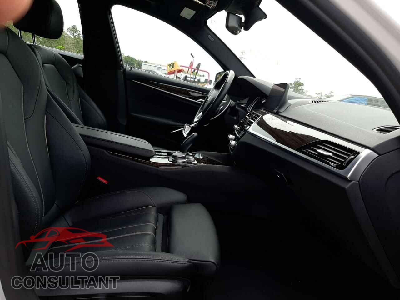BMW 5 SERIES 2019 - WBAJE7C59KG892634