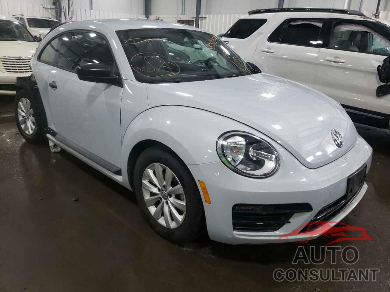 VOLKSWAGEN BEETLE 2017 - 3VWF17AT8HM618942