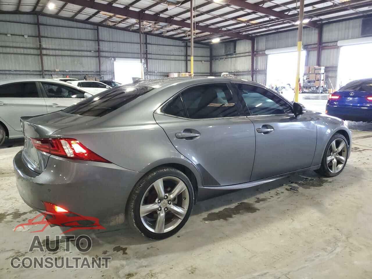 LEXUS IS 2014 - JTHBE1D22E5002580