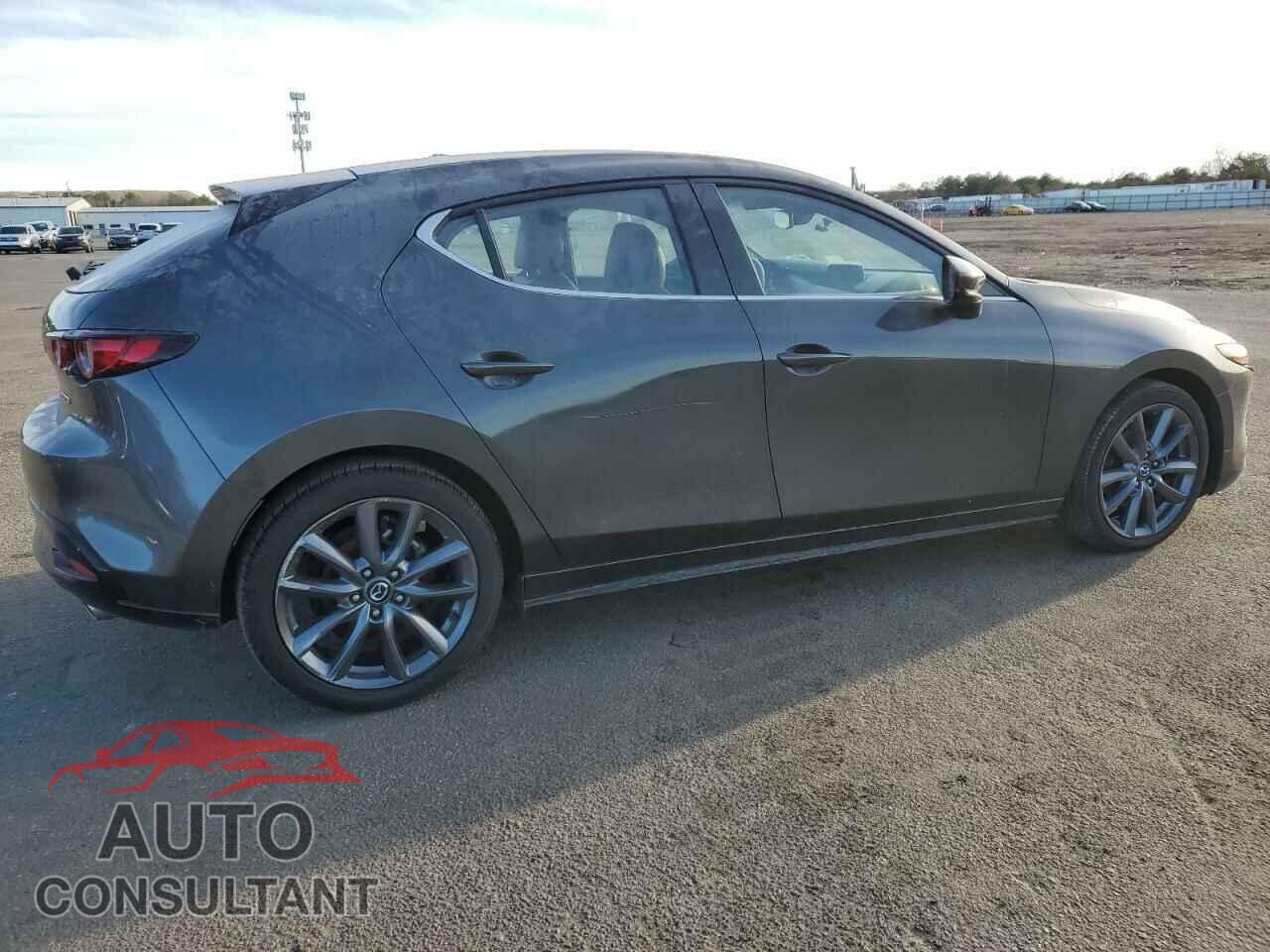 MAZDA 3 2019 - JM1BPBJM0K1137986