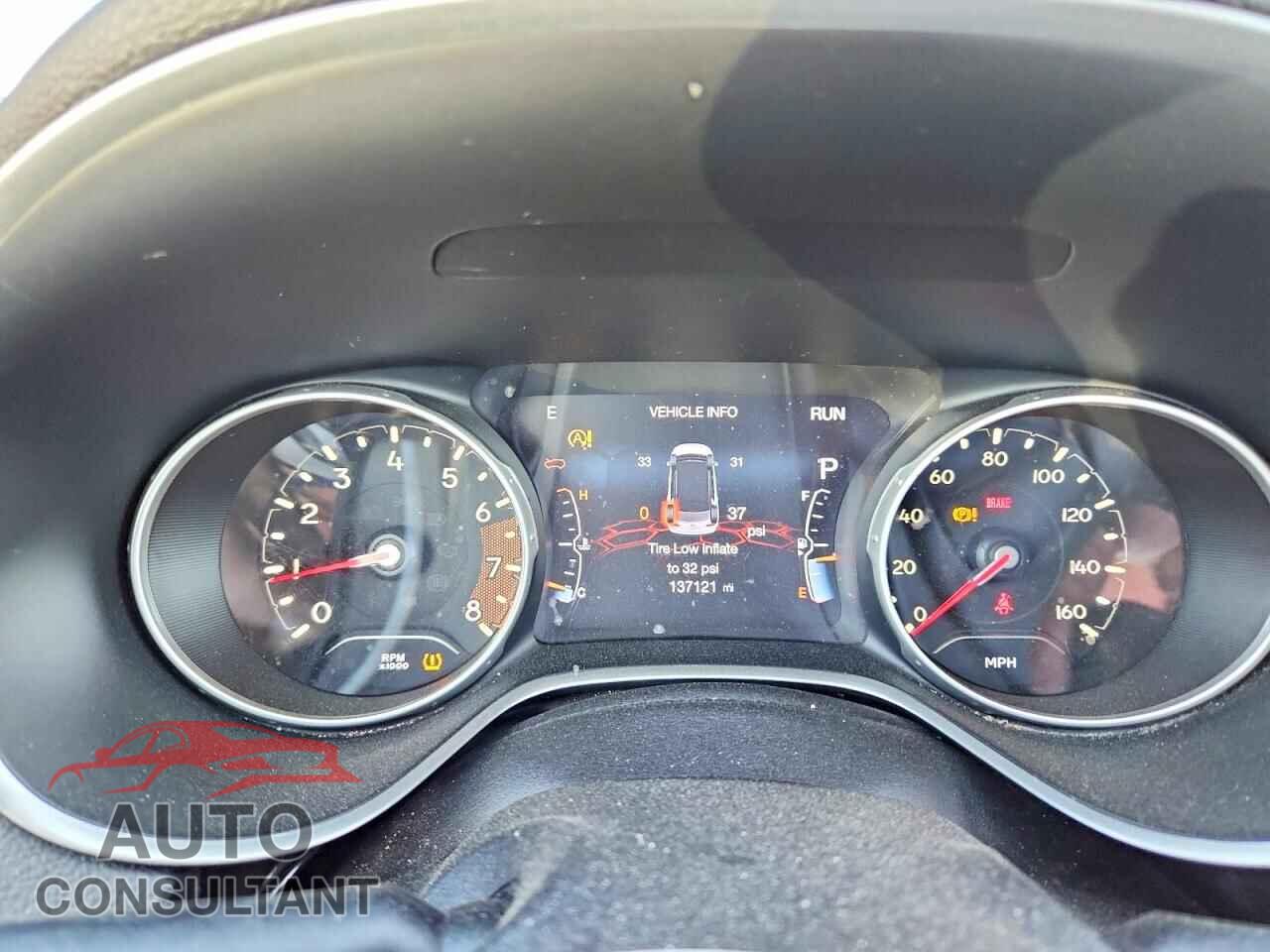JEEP COMPASS 2018 - 3C4NJCCB1JT122095