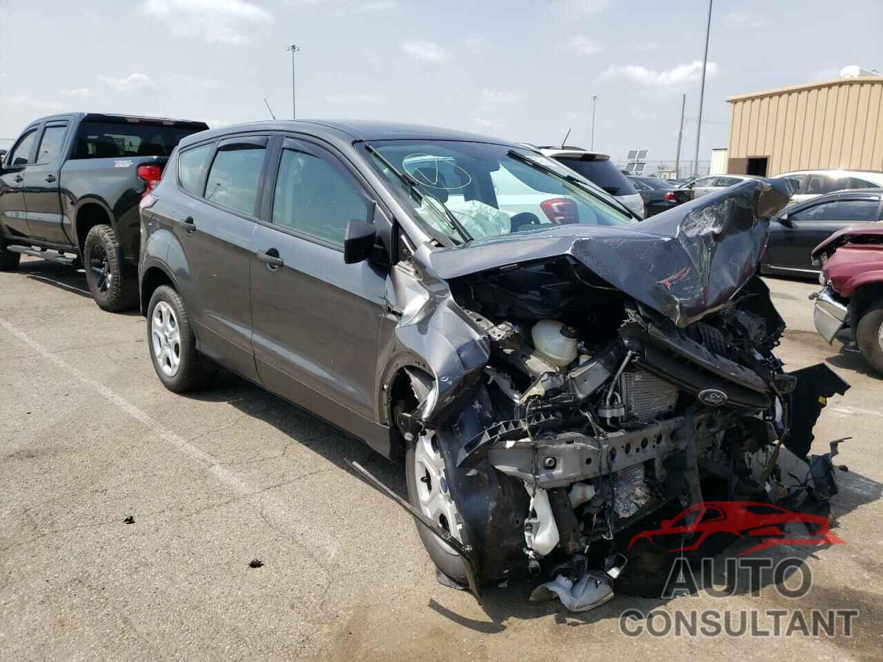 FORD ESCAPE 2017 - 1FMCU0F71HUA91544