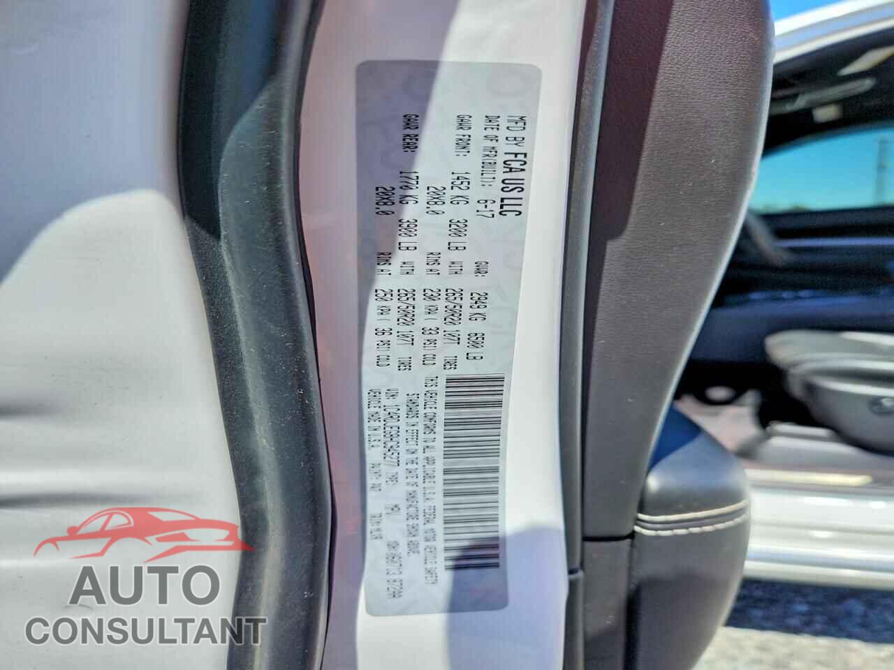 DODGE DURANGO 2017 - 1C4RDJEG8HC945277