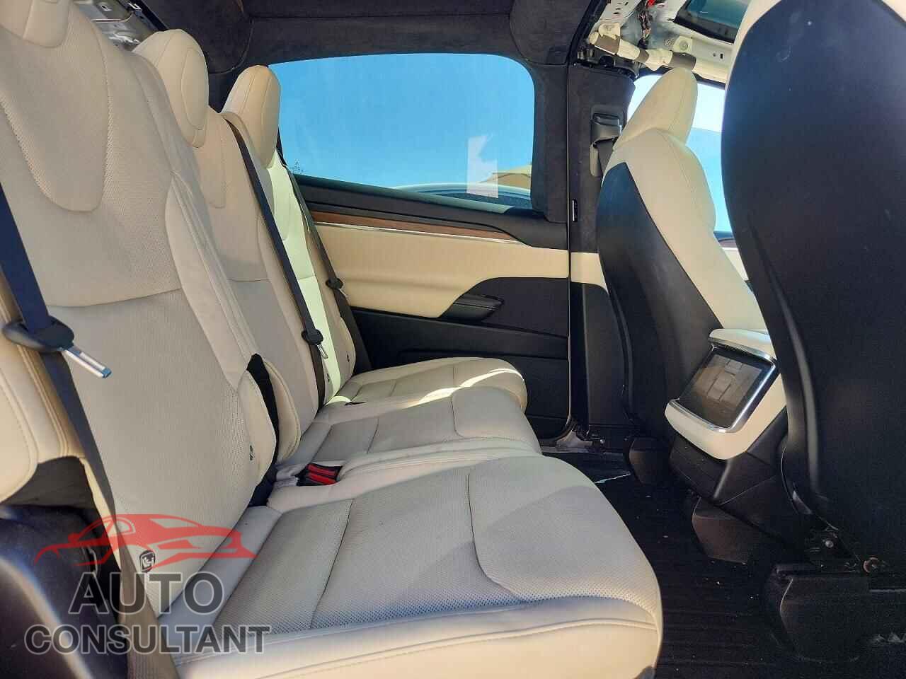 TESLA MODEL X 2022 - 7SAXCAE5XNF357312