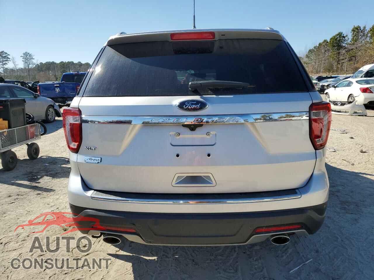 FORD EXPLORER 2018 - 1FM5K7D85JGB85725