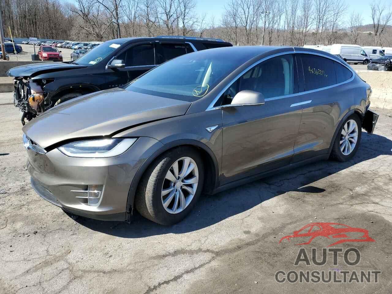 TESLA MODEL X 2016 - 5YJXCAE23GF004920